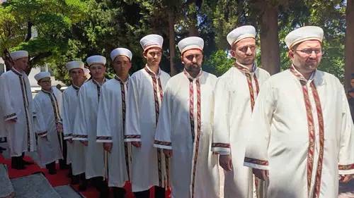 Gördes’te manevi şölen: 10 hafız için tarihi gün