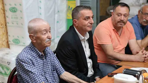 Şehzadeler’de Muharrem buluşması: Başkan Şimşek orucunu vatandaşlarla açtı