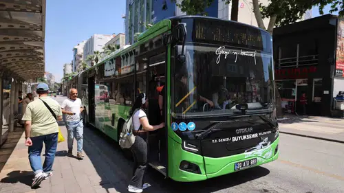 Denizli’de öğrencilerin ulaşım çilesi bitti: Belediye bütçesi gençlerin eğitimine kalkan oldu