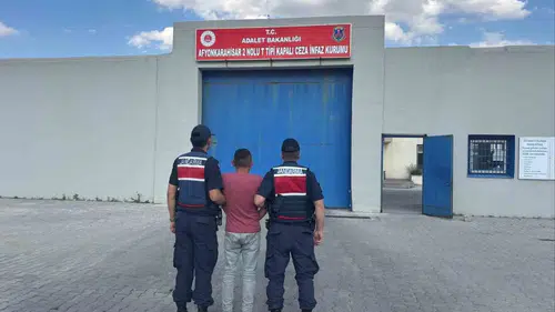 Afyonkarahisar jandarmasından suçlulara geçit yok: 35 gözaltı