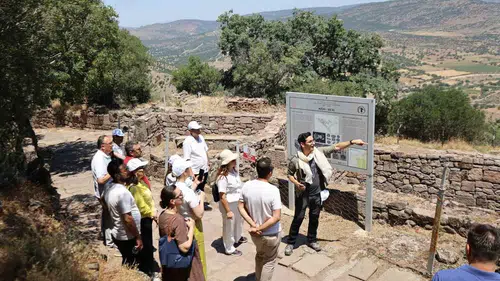 Yunusemre’nin saklı hazineleri Manisa Büyükşehir heyetini ağırladı