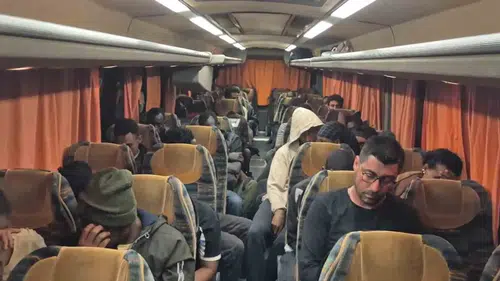 Seferihisar kıyılarında gece operasyonu: Kaçak geçişe geçit verilmedi