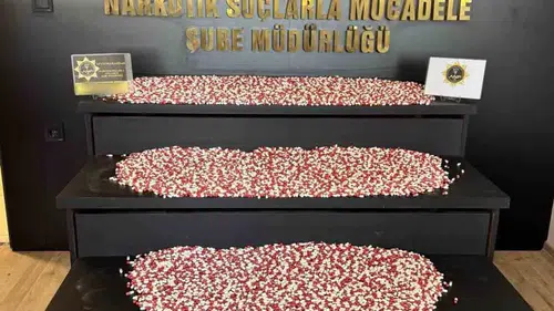 Kargo paketinden zehir çıktı: Afyonkarahisar’da büyük operasyon