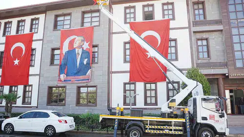 Germencik’in hizmet gücü büyüyor: Belediyeye yeni araç takviyesi