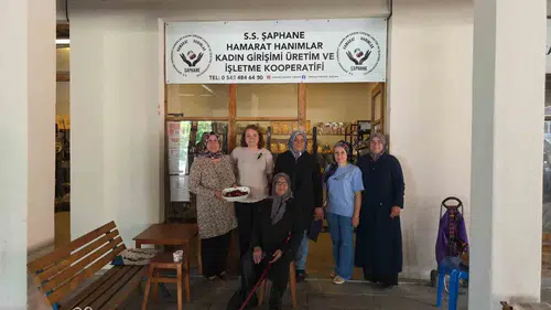 Şaphane’nin bereketli toprakları kadınların emeğiyle dünyaya açılıyor