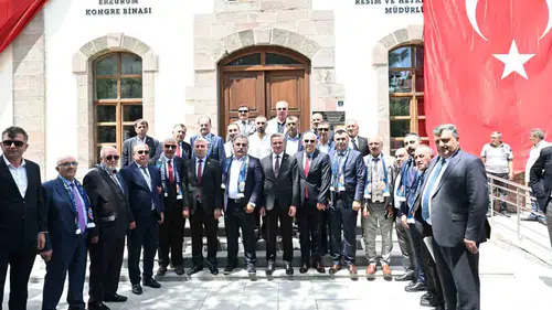 Ege’den Anadolu’nun zirvesine vefa yolculuğu: Dadaşlar sıla hasretini giderdi