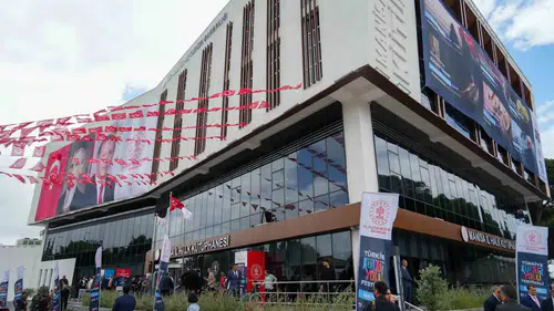 Manisa'da okuma tutkusu teknolojiyle buluştu: Yarım milyona yakın ziyaretçi ağırlandı