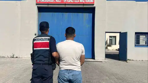10 yıl hapis cezasıyla aranıyordu: Jandarma operasyonuyla yakayı ele verdi