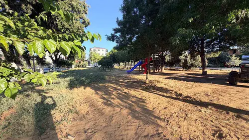 Sarıgöl'de yeşil seferberlik: Parklar modern dokunuşlarla yenileniyor