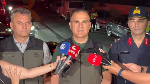 Milas alevlere teslim: Bin 120 kişi tahliye edildi