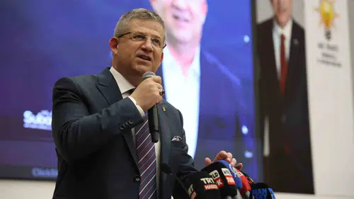 Denizli’de AK Parti’den saha seferberliği: Kapı kapı dolaşıp dert dinliyorlar