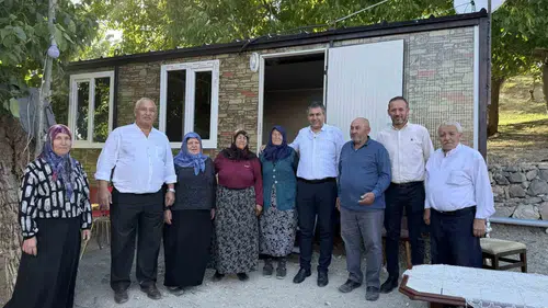Kütahya’da yüzleri güldüren dayanışma: Emine teyze yeni yuvasına kavuştu