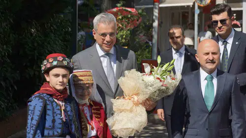 Bakan Memişoğlu'ndan Aydın'da Sağlıklı Yaşam Çağrısı: Hedefimiz Zinde Bir Toplum