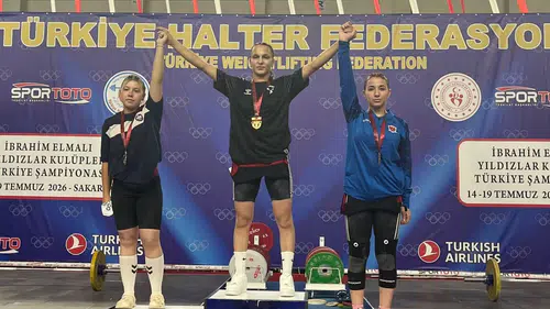 Aydınlı genç yeteneklerden kürsü gururu: İki farklı branşta çifte madalya