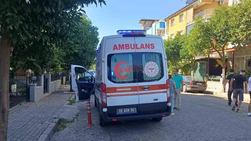 Efeler’de trafik kabusu: Kavşakta çarpışan motosikletteki yolcu yaralandı