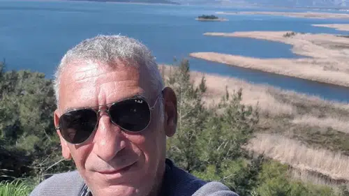 Eğitim camiasını yasa boğan veda: Tarih öğretmeni Salih Sül son yolculuğuna uğurlandı
