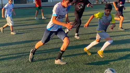 Sarıgöl'de yeşil sahalar kardeşlik için kuruldu: Kur'an kursu öğrencileri futbolla buluşuyor