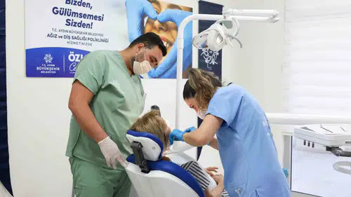 Aydın'da sağlık yatırımları hız kesmiyor: Kuşadası'na yeni merkez