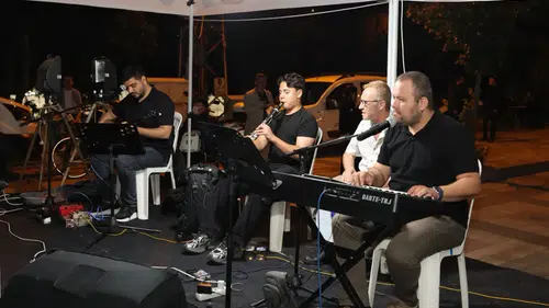Ilıca’da nostalji rüzgarı: Geleneksel eğlenceler mahalleliyi buluşturdu