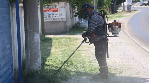 Koçarlı'da bahar temizliği: Şahinciler Mahallesi yeni çehresine kavuşuyor