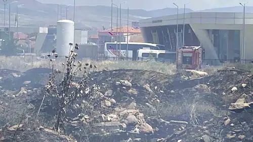 Alaşehir’de korku dolu anlar: Alevler LNG tankının kapısına dayandı