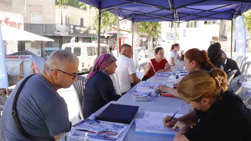 Aydın’da sağlık hizmeti kapıya geldi: Mobil klinikler kırsalda yüzleri güldürdü