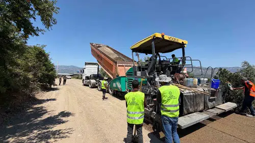 Aydın’da dev ulaşım seferberliği: 17 ilçede şantiyeler aralıksız çalışıyor