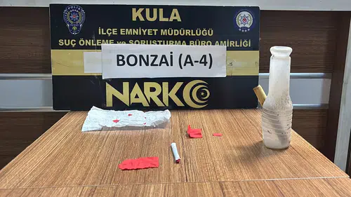 Kula’da zehir tacirlerine geçit yok: Bir gecede üç operasyon