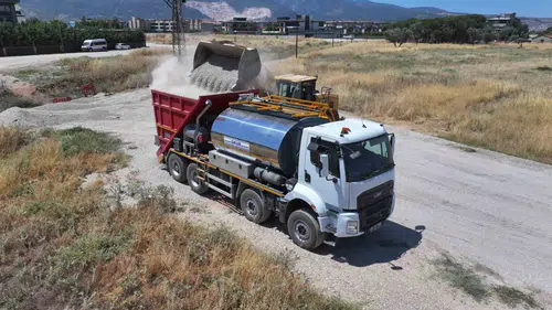 Manisa'da ulaşıma modern dokunuş: Altyapısı biten yollar asfaltla buluştu