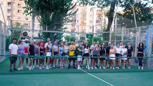 Kortlarda sağlık rüzgarı: Qubtiva Padel Cup’ta şampiyonlar belli oldu