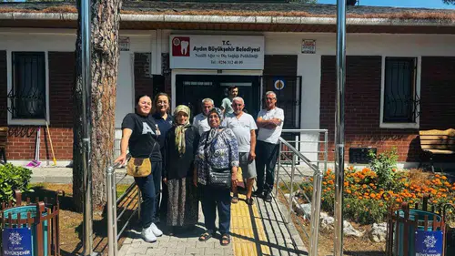 Aydın’da ağız ve diş sağlığı hizmeti mahalle mahalle vatandaşın ayağına gidiyor