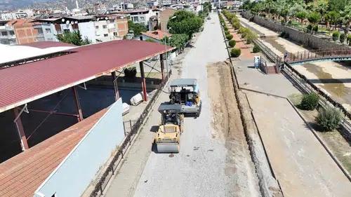 Nazilli’de asfalt seferberliği: Başkan Tetik’ten hizmet vurgusu