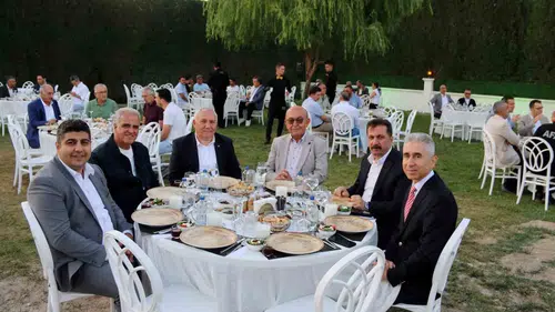 Kütahya’nın yeni buluşma noktası kapılarını görkemli bir davetle açtı