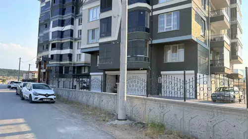 Kütahya’da yürek yakan veda: 86 yaşındaki kadın evinin penceresinden düşerek can verdi