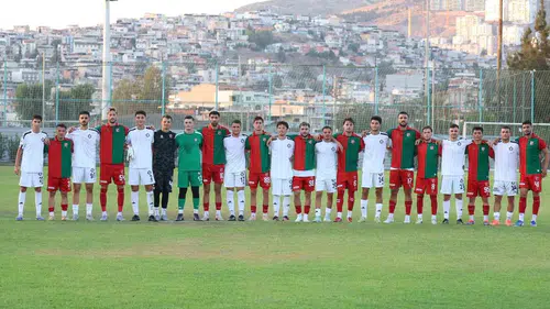 İzmir Derbisinde Yeşil-Kırmızılı Üstünlük: Karşıyaka, Altay’ı 2-1 Geçti