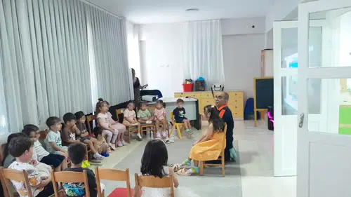 Minik öğrencilere afet bilinci aşılandı: ADÜ’de uygulamalı eğitim