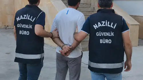 Nazilli'de Üst Geçide Asılan Hakaret İçerikli Maket Operasyonu: Bir Gözaltı