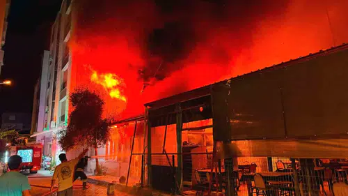 Dalaman’da alevler dehşet saçtı: Bir işletme küle döndü