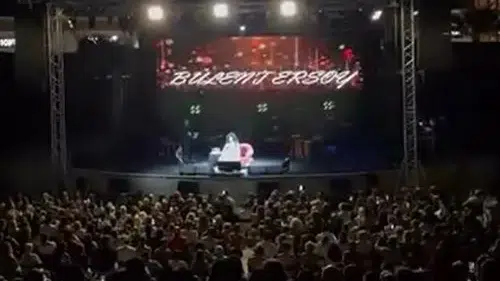 Sahne Öncesi Kaos, Sahne Üstü Skandal: Bülent Ersoy’dan Hayranına Ağır Hakaret