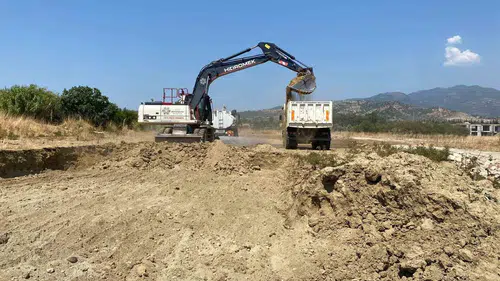 Aydın’da 17 İlçede Ulaşım Seferberliği: Sıcak Asfalt ve Güvenli Yollar İçin Büyük Seferberlik