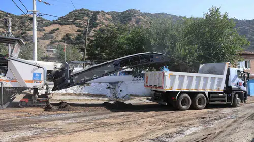 Karabağ Yolu’na Konforlu Dokunuş: Genişletme ve Sathi Kaplama Çalışması Başladı
