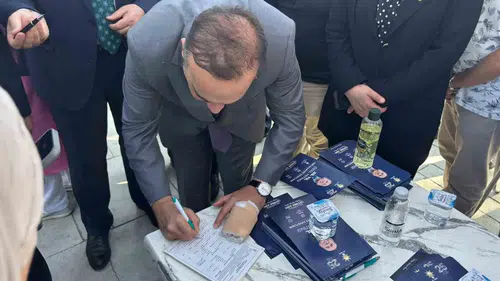 Bakan Kacır'dan Afyonkarahisar'da sürpriz üyelik hamlesi