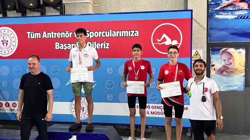 Ege'nin gururu Elazığ'dan madalyayla döndü: Havuzda Aydın rüzgarı esti