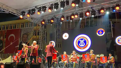 Zafer Haftası'nda Afyonkarahisar'da coşku: Jandarma bandosundan unutulmaz bir gece