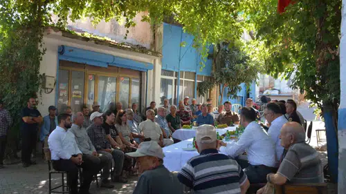 Salihli’de Sahadan Yönetim: Kaymakam Güldoğan Kırsal Mahallelerde Nabız Tuttu
