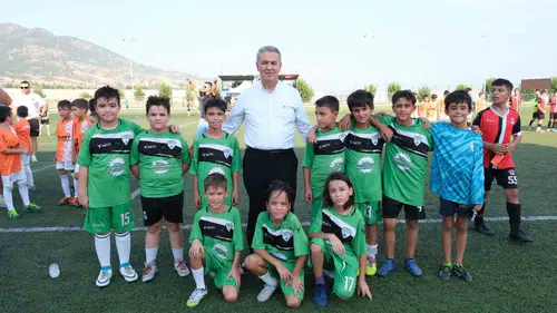 Buharkentli minikler yeşil sahalarda yeteneklerini konuşturdu