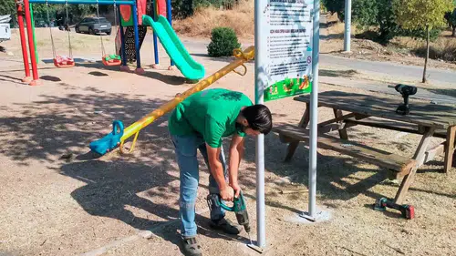 Efeler’de çocukların oyun keyfi yarıda kalmıyor: Parklar baştan aşağı yenilendi