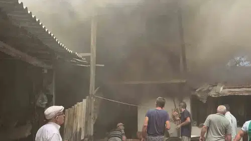 Menteşe’de korkutan yangın: Ekipler alevlere karşı zamanla yarışıyor