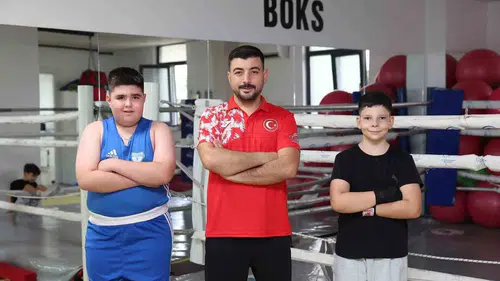 Merkezefendili boksörler Türkiye arenasında madalya avında