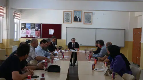 Çay ilçesinde eğitim seferberliği: Vatandaşın kişisel gelişimi için yeni yol haritası